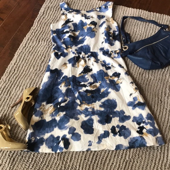 Ann Taylor Dresses & Skirts - Ann Taylor dress
